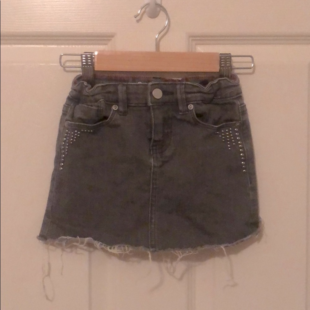 Adorable Calvin client skirt